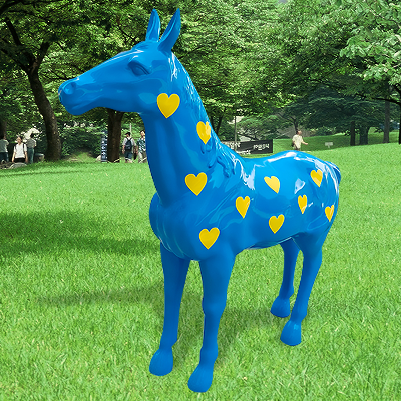 玻璃鋼彩繪馬雕塑動物景觀藝術(shù)擺件 玻璃鋼彩繪馬雕塑動物景觀藝術(shù)擺件
