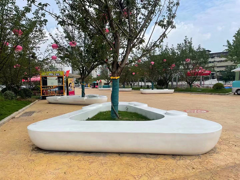 玻璃鋼三角形樹池坐凳公園學(xué)校景觀花壇 玻璃鋼三角形樹池坐凳公園學(xué)校景觀花壇
