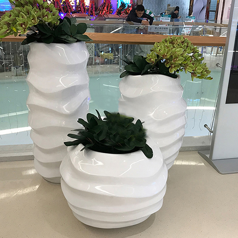 玻璃鋼波浪形狀花盆創(chuàng)意異形商業(yè)廣場花缽 玻璃鋼波浪形狀花盆創(chuàng)意異形商業(yè)廣場花缽