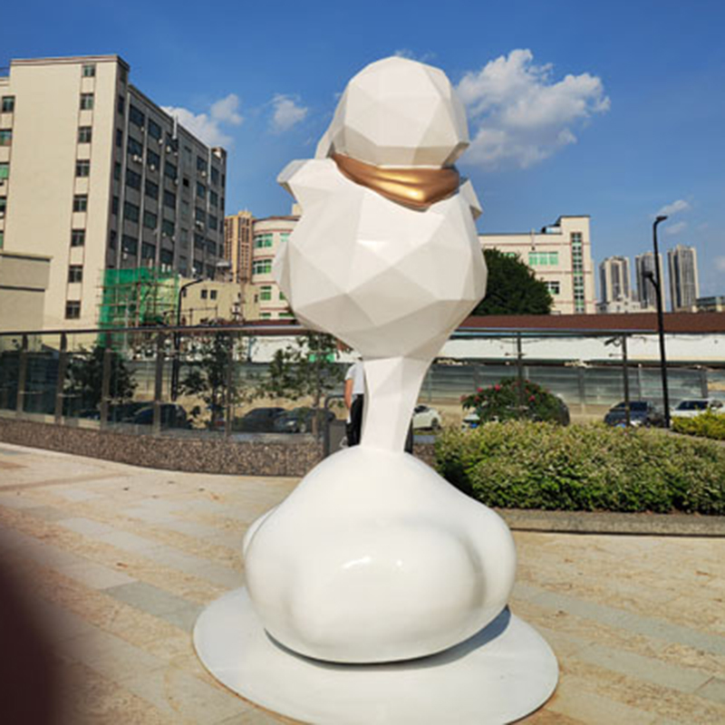 玻璃鋼兔子雕塑切面幾何云朵景觀擺件 玻璃鋼兔子雕塑切面幾何云朵景觀擺件