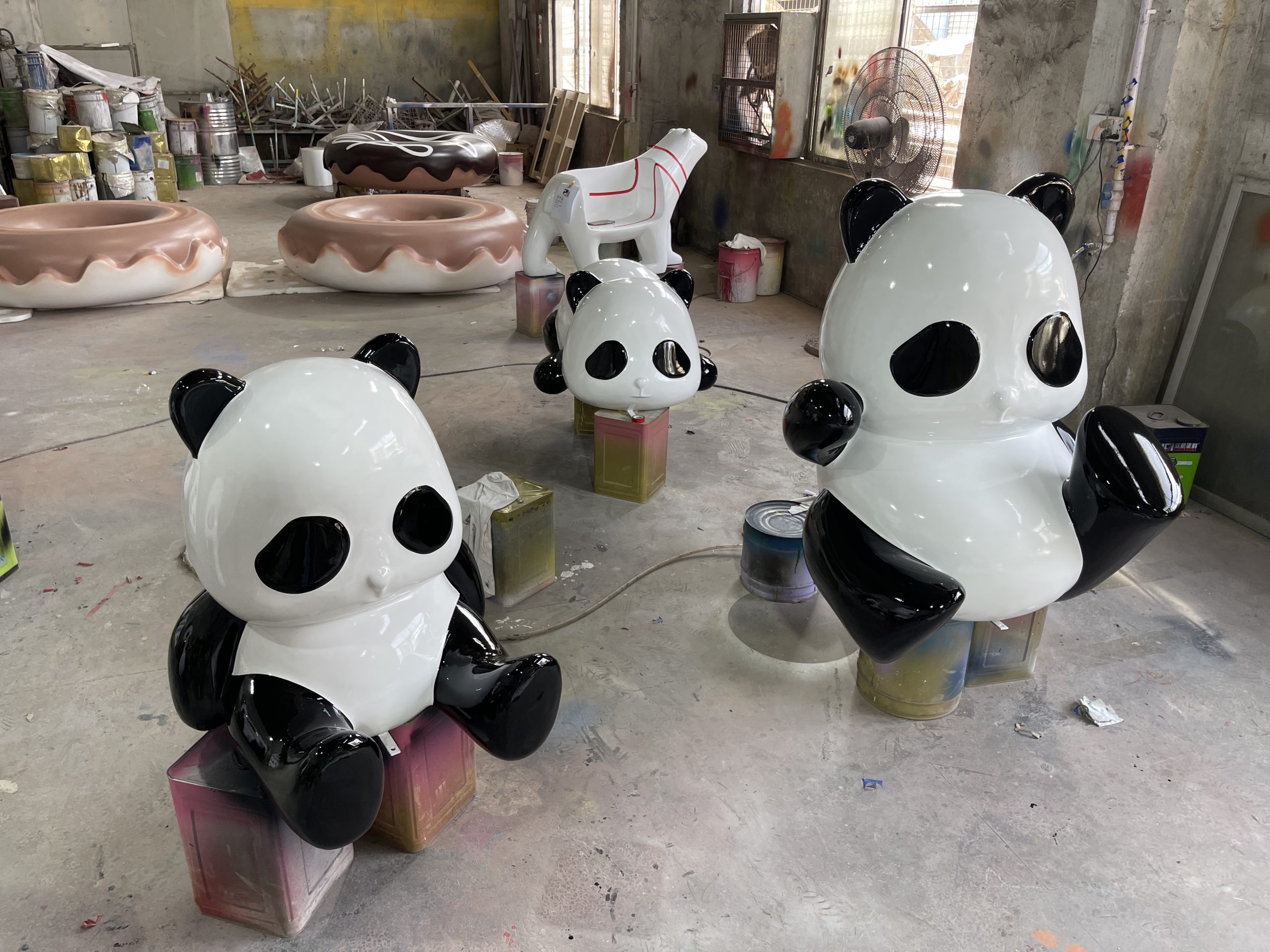 玻璃鋼熊貓雕塑草坪公園草坪裝飾擺件 玻璃鋼熊貓雕塑草坪公園草坪裝飾擺件