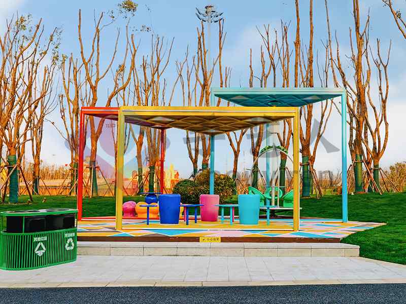 不銹鋼三角形廊架鋼結(jié)構(gòu)公園異形涼亭 不銹鋼三角形廊架鋼結(jié)構(gòu)公園異形涼亭
