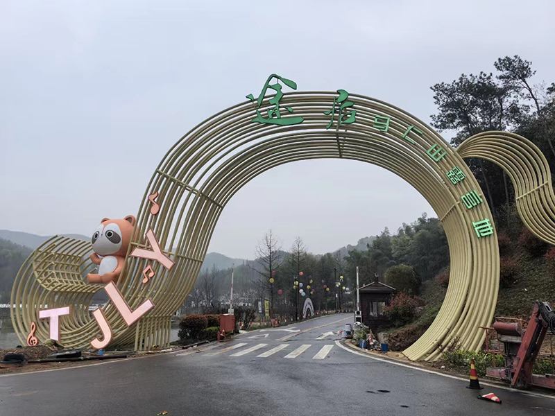 不銹鋼鏤空門頭雕塑造型景區(qū)公園金屬藝術(shù)擺件 不銹鋼鏤空門頭雕塑造型景區(qū)公園金屬藝術(shù)擺件