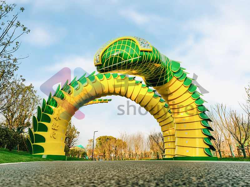 不銹鋼蛇造型門頭金屬鍍鋅板景觀異形大門 不銹鋼蛇造型門頭金屬鍍鋅板景觀異形大門