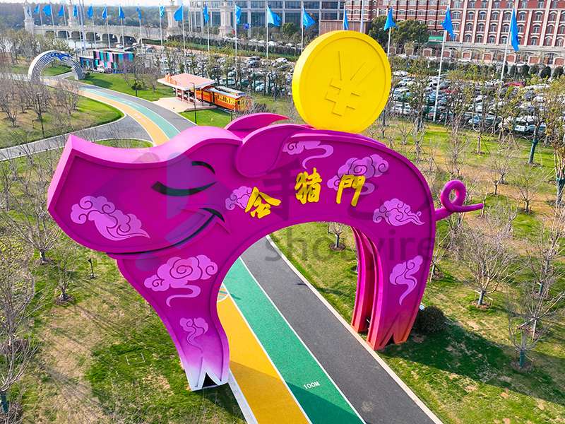 不銹鋼金豬造型門頭戶外公園景觀鍍鋅板金屬大門 不銹鋼金豬造型門頭戶外公園景觀鍍鋅板金屬大門